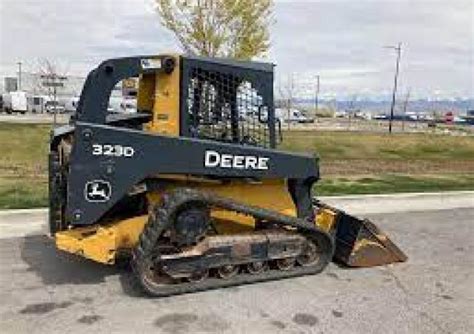 323d john deere skid steer specs|john deere 323d hydraulic fluid.